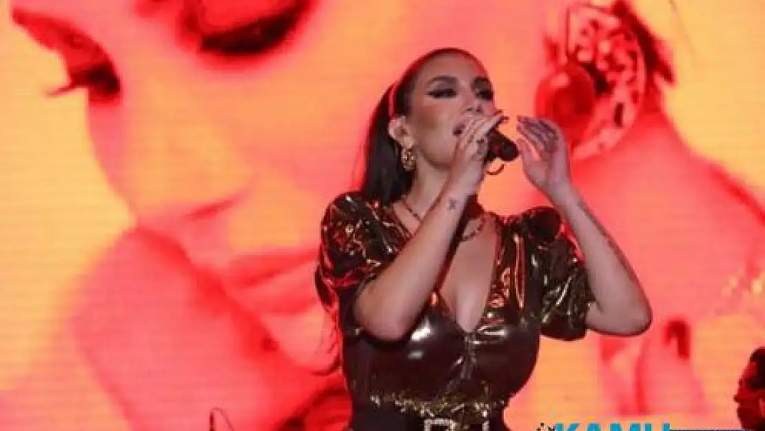 30 Ağustos İrem Derici konserinde faciadan dönüldü!