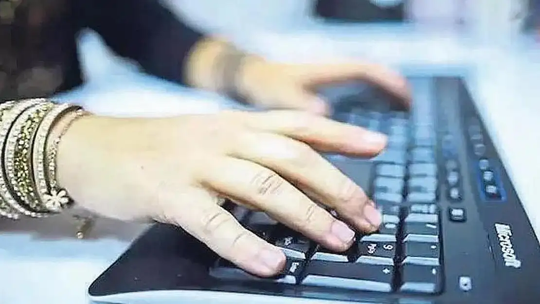 5 Farklı Kurumdan İş Fırsatı: İlkokul Mezunundan Üniversitelilere Binlerce Kişi Alınacak