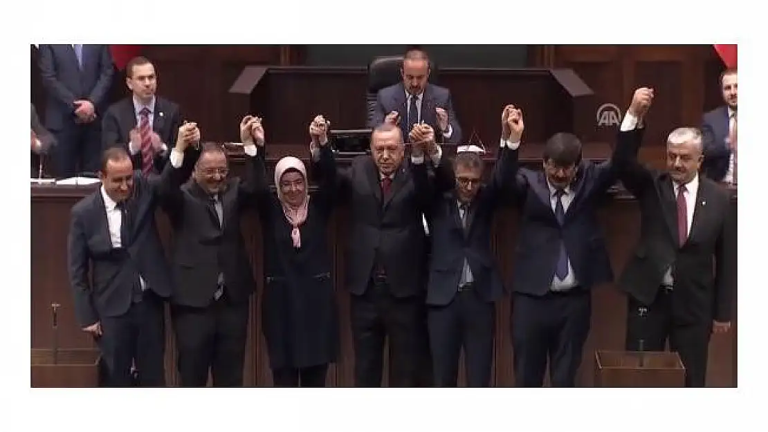 5 İlçe Belediye Başkanı AK Parti'ye geçti!