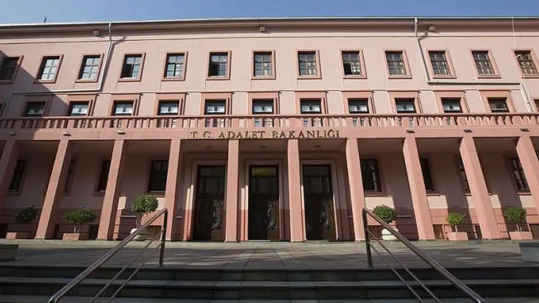 Adalet Bakanlığı personel alımına başvuru yapacaklar dikkat! Başvuru belgelerini hazırlayın! 7 Eylül'de başvurular başlıyor!