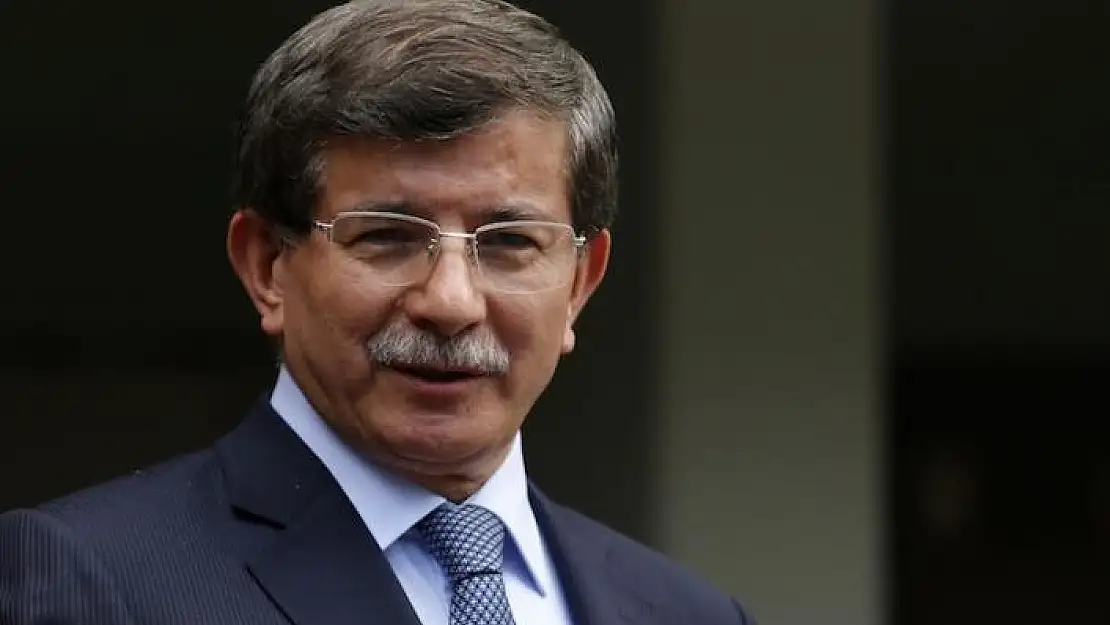 Ahmet Davutoğlu'ndan Payitaht Abdülhamit Dizisindeki Mesajlara Çok Sert Yanıt