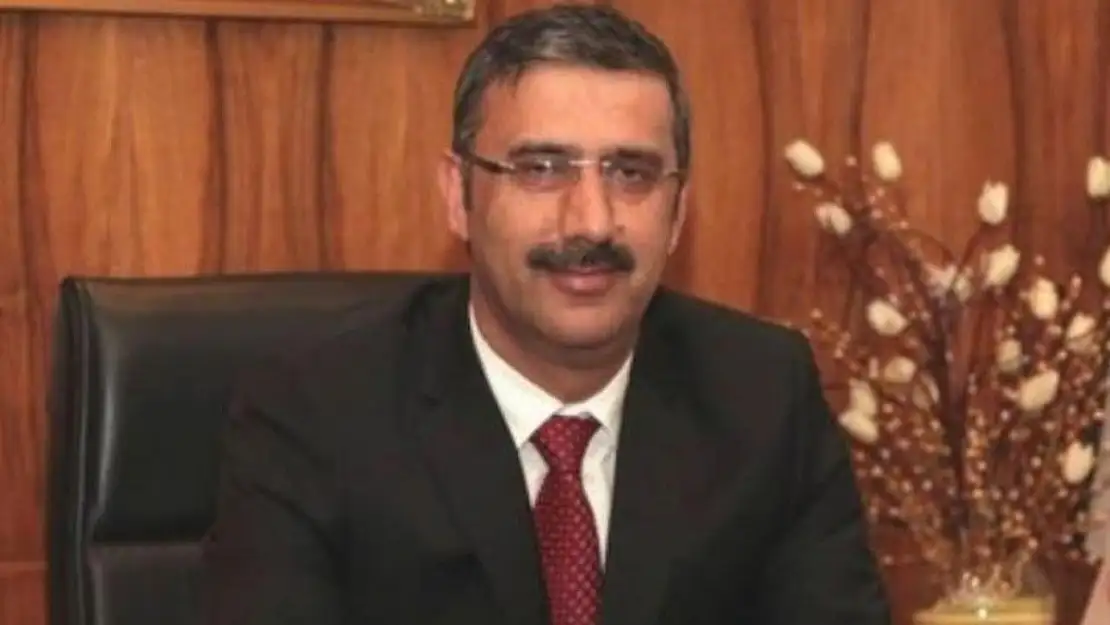 AKP'li vekilin iki koltuklu maaşı skandalı!