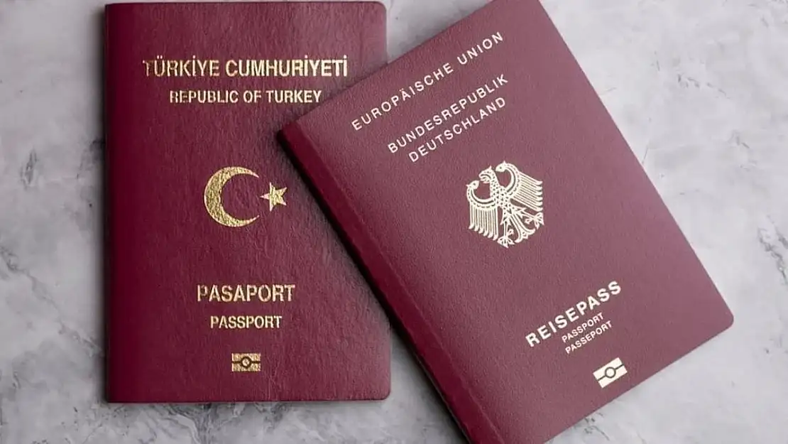 Almanya'da Türkler için çifte vatandaşlık müjdesi