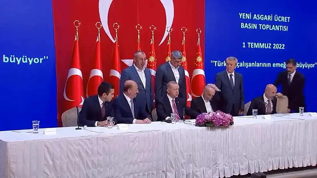 Asgari Ücret Masasında Güldüren Diyalog!