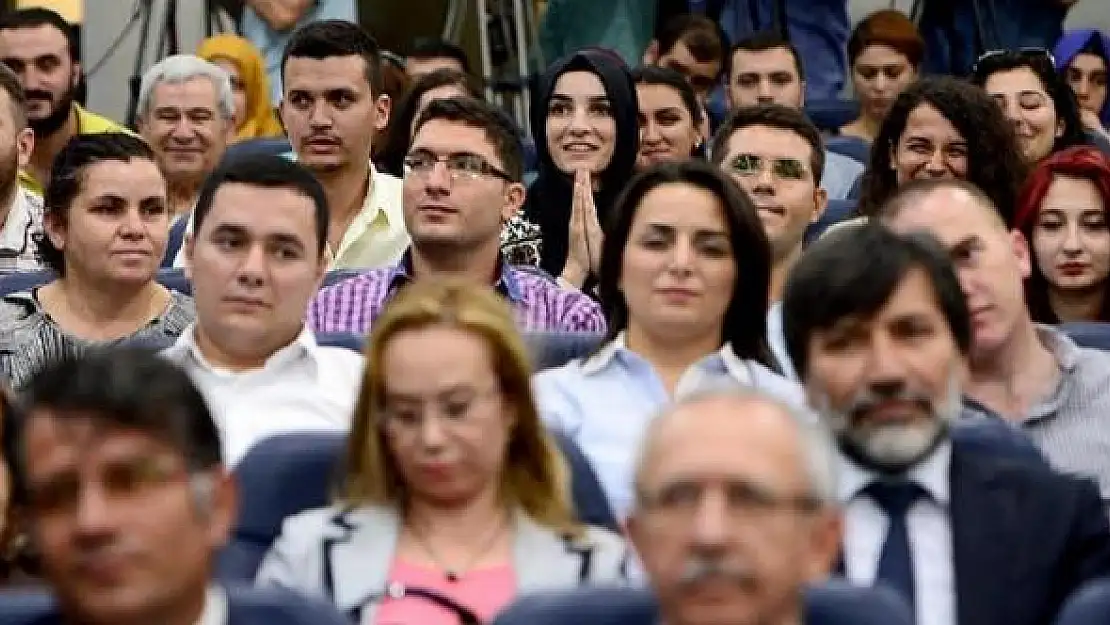 Ataması Yapılan Öğretmenler Güvenlik Soruşturması İçin Aylardır Bekletiliyor