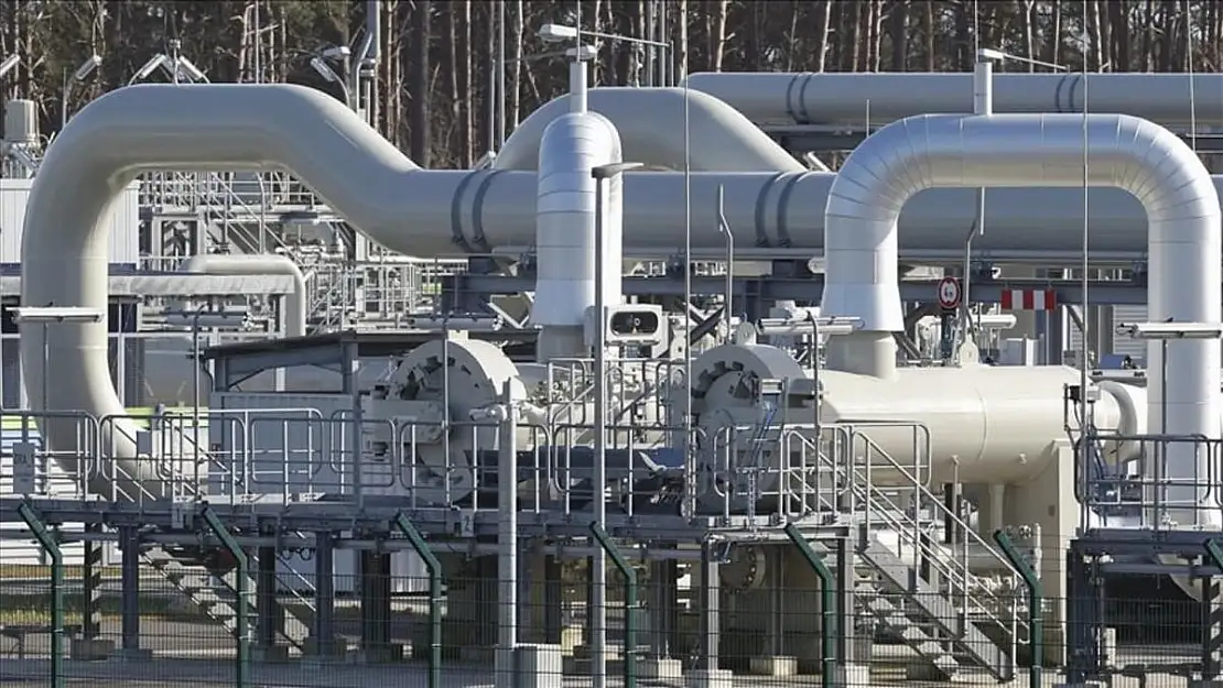 Avrupa Doğal Gaz Piyasasında Tarihi Fiyat Düşüşü: Stabil Rezervler ve Düşük Talebin Etkisi