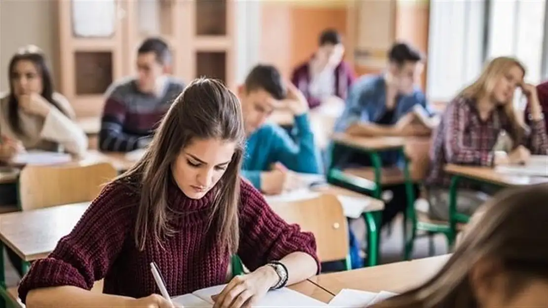 Bitirdikten sonra iş bulması en kolay iki yıllık bölümler hangileridir?