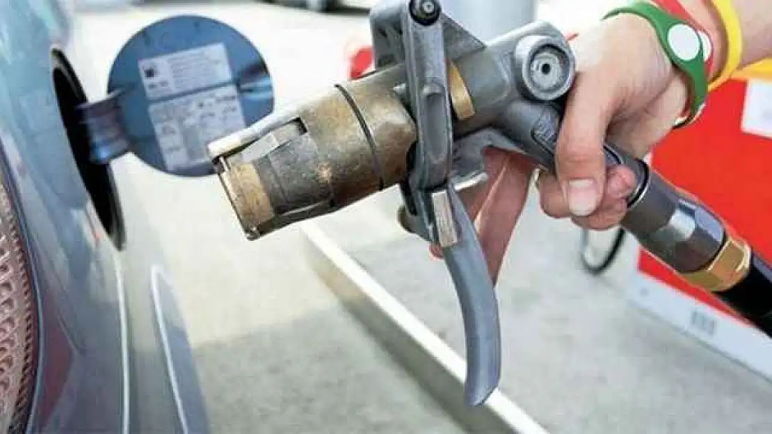 Bugün arabasına LPG alana çok büyük indirim yapılacak! LPG fiyatlarına kallavi indirim yapıldı: 18 gün boyunca geçerli