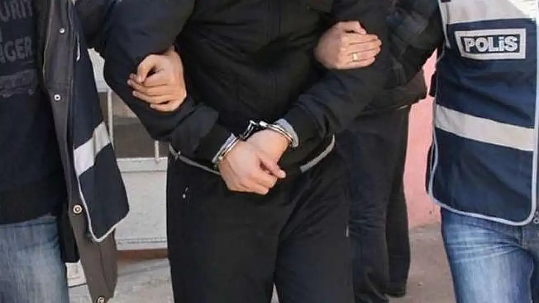 Çok sayıda polis gözaltına alındı! Valilik açıklama yaptı