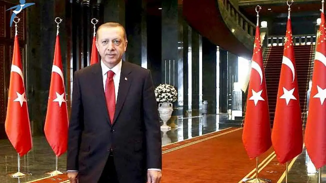 Cumhurbaşkanı Erdoğan'ın Maaşına Yüzde 26 Zam! 74 Bin 500 TL Olacak İddiası