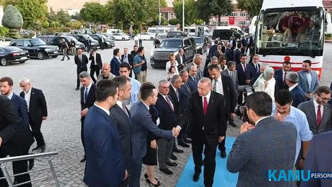 Cumhurbaşkanı R. Tayyip Erdoğan'dan Malatya'da Toplu açılış töreni sonrası Büyükşehir Belediyesi'ni Ziyaret Etti
