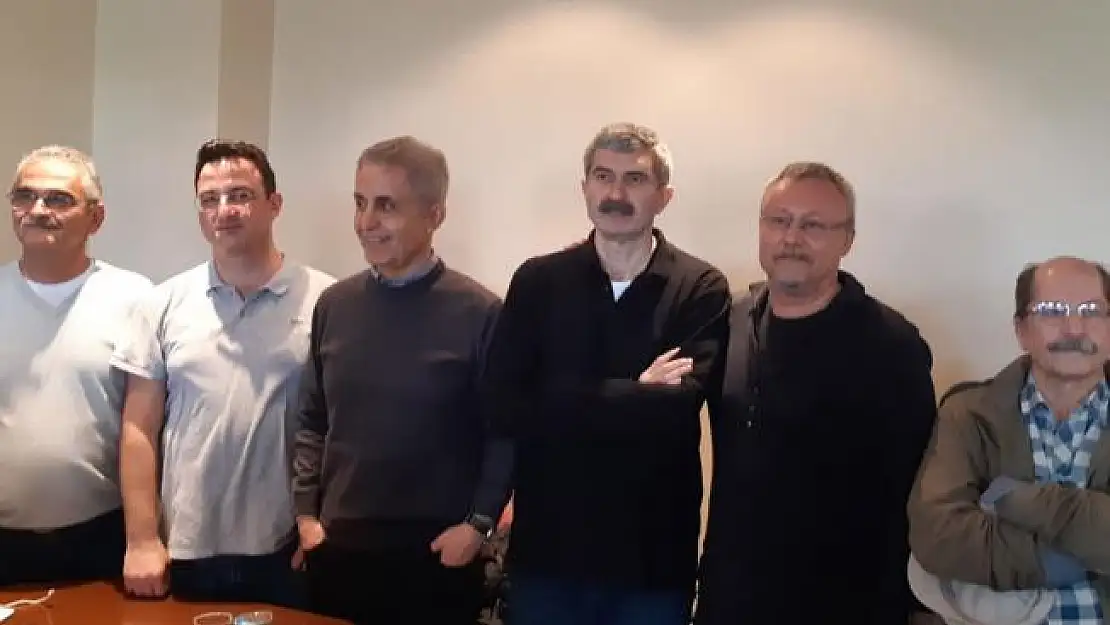 Cumhuriyet Gazetesi Çalışanları ve Yazarları Yeniden Cezaevine Gönderildi