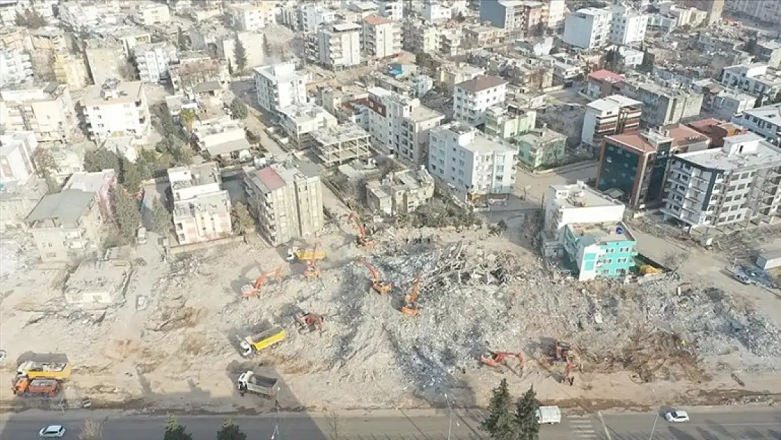 Depremde hasar gören işyerine OHAL sözleşmesi ile kısa çalışma ödeneği yatırılacak! Sözleşmeli işçilere de nakdi ödemesi yapılacak!