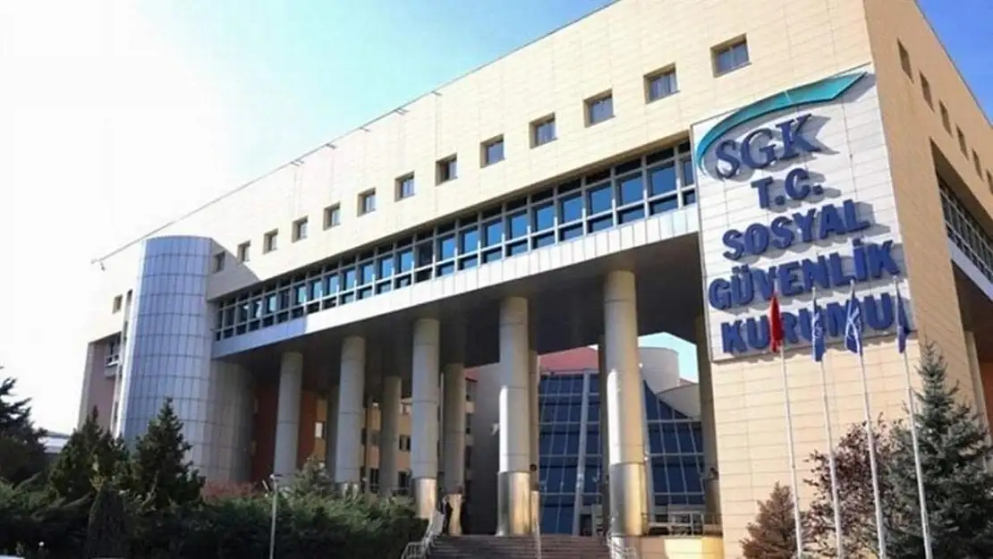 Düşük emekli maaşı kaygısı, harekete geçirdi! Dilekçesini alan SGK'ya koştu