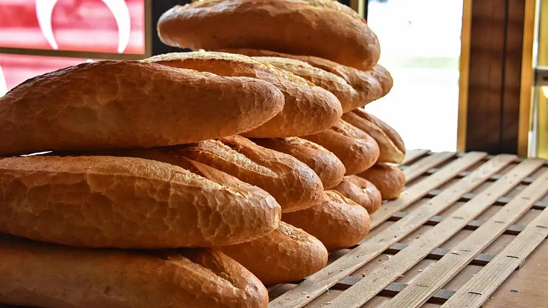 Ekmek fiyatlarında şok yaşanıyor! Ekmek fiyatlarına zam üstüne zam yapıldı: İşte yeni ekmek fiyatları