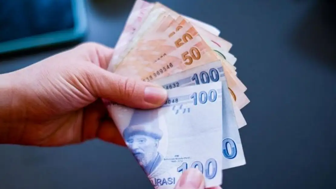 Emeklilere bugün 3.750 TL ek ödeme başladı! Emeklilerin maaş hesabına 3 bin 750 lira yatıyor: Hemen alabilirsiniz