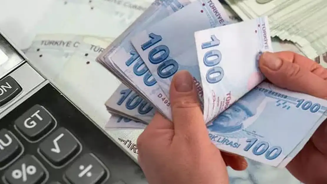 Emeklilerin beklediği ek ödemeler başladı! Bugün alabilirsiniz: Emeklilere 10.000 TL para veriliyor! Hesaplara yatıyor