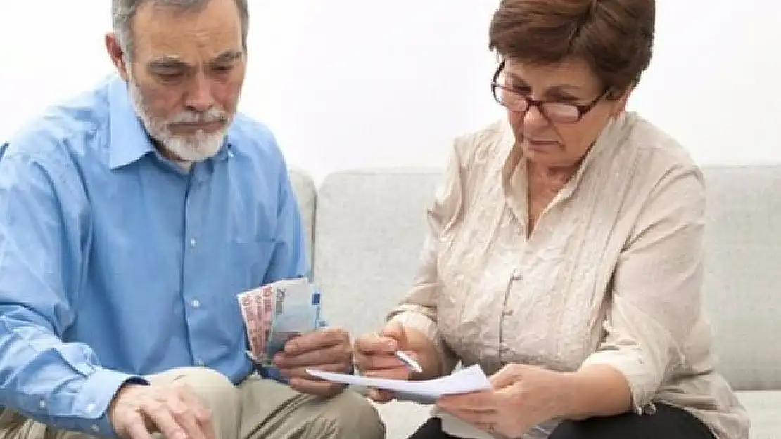 Erken emeklilik imkanı doğuyor! Kadın sigortalılara birçok imkan sunuluyor