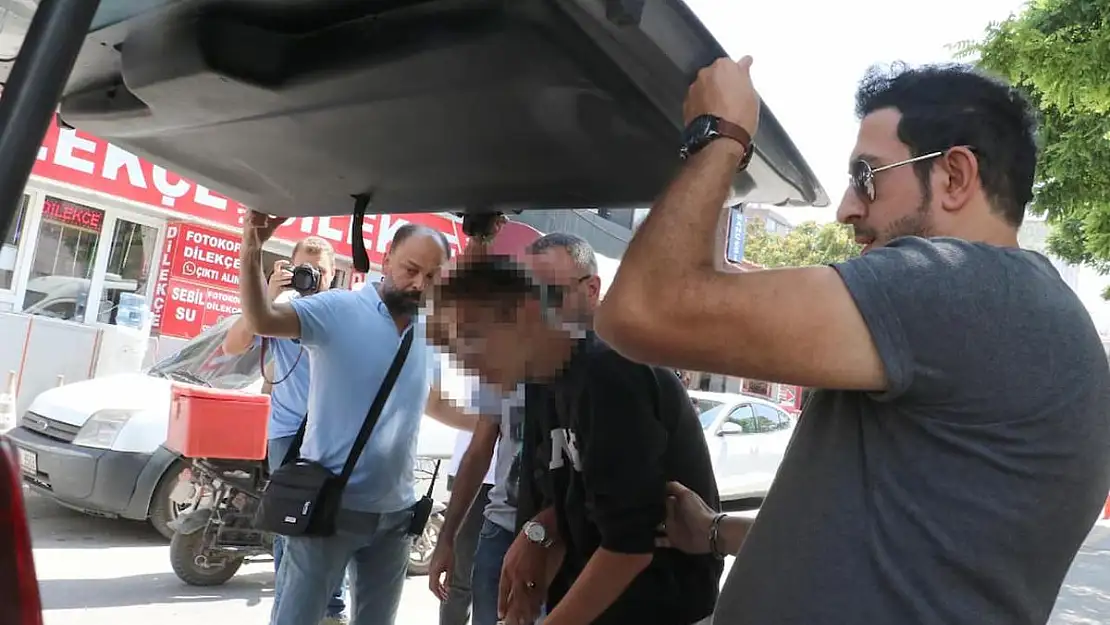 Eskişehir'de üvey ağabeyini pompalı tüfekle öldüren 16 yaşındaki T.E. tutuklandı