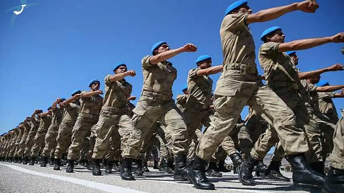 Flaş İddia ! İki Ay Askerlik Geliyor: Yeni Yasama Döneminde Gündeme Gelecek