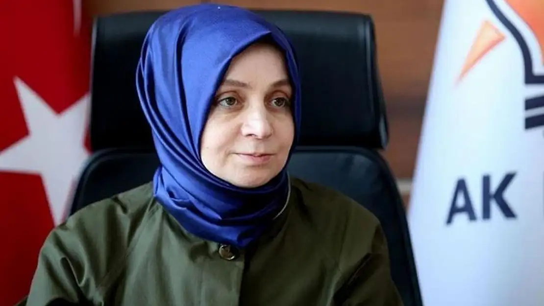 Fransa'nın başörtüsü yasağına tepki: 'Tüm dünyanın gittiği kötü noktayı gösteriyor'