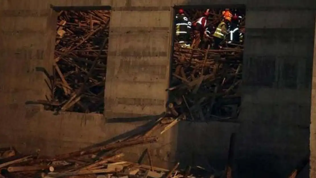 Gaziantep'te Cami İnşaatı Çöktü ! Yaralılar ve Göçük Altında Kalan Var