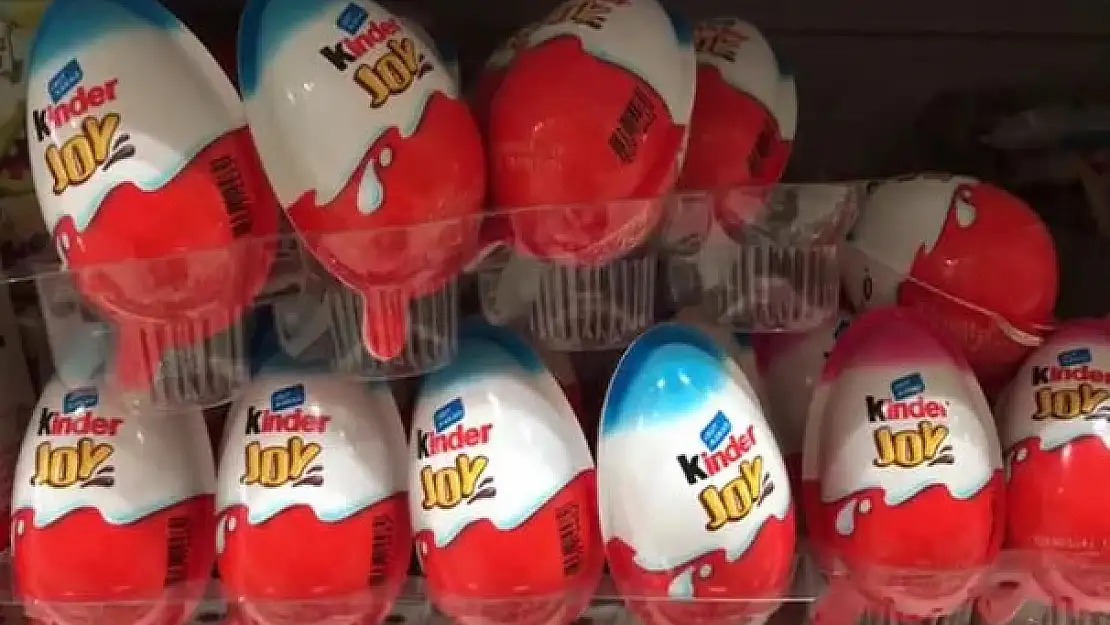 Hemen hemen her çocuk yiyor: Ülkemizde satılan Kinder Sürpriz Çikolatalar hakkında acil karar alındı! Artık..