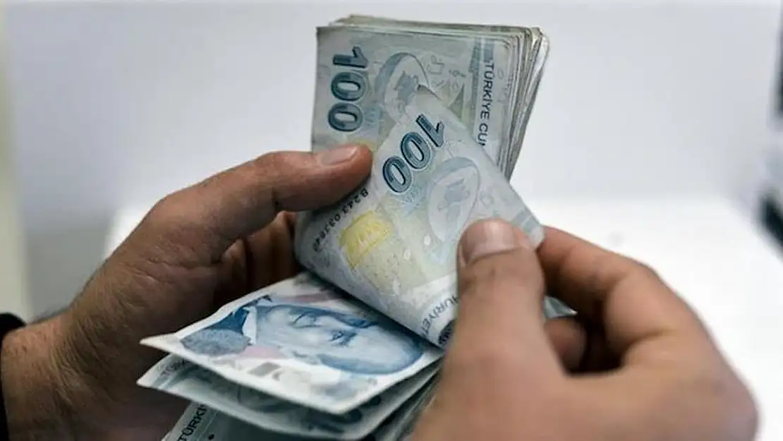 Heyecan Uyandıran Gelişme: Çalışan Emeklilere 5 Bin TL İkramiye Yolda!