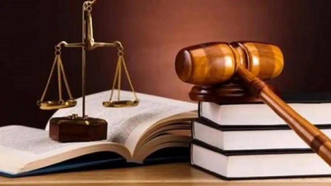 İşçiler Sosyal Medya Beğenilerinden Dolayı Tazminatsız İşten Çıkarıldı