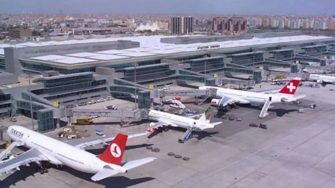 İşe ihtiyacı olanlar kaçırmasın: Havaalanlarına sınavsız 5.035 personel alınacak! Yaş ve ikamet şartı yok