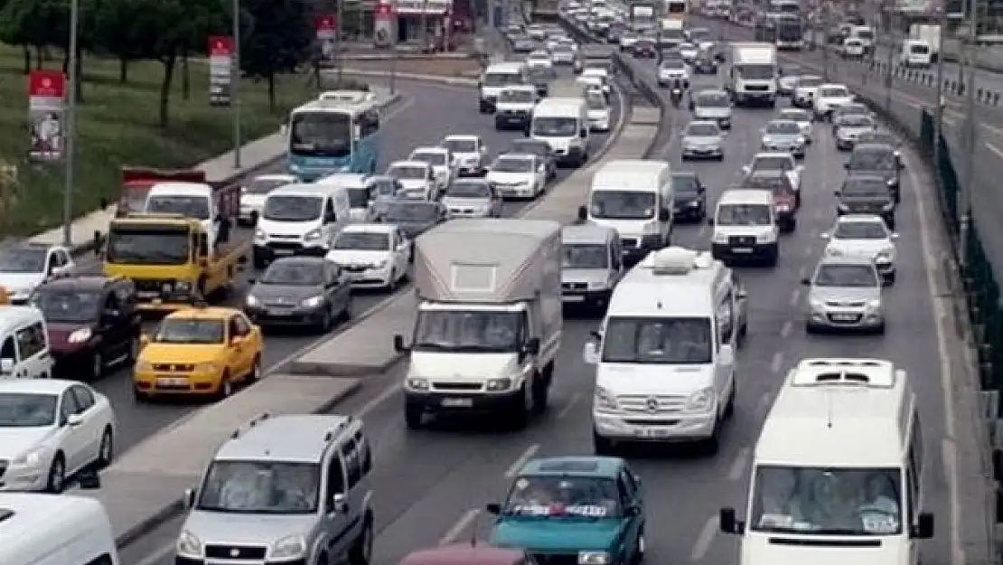 İstanbul'da &quotGençlik Yürüyüşü" nedeniyle bazı yollar trafiğe kapatılacak