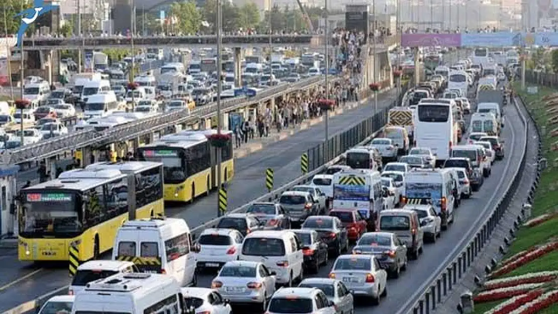 İstanbullular Dikkat! Sabah Saatlerinden İtibaren Bu Yollar Trafiğe Kapalı Olacak