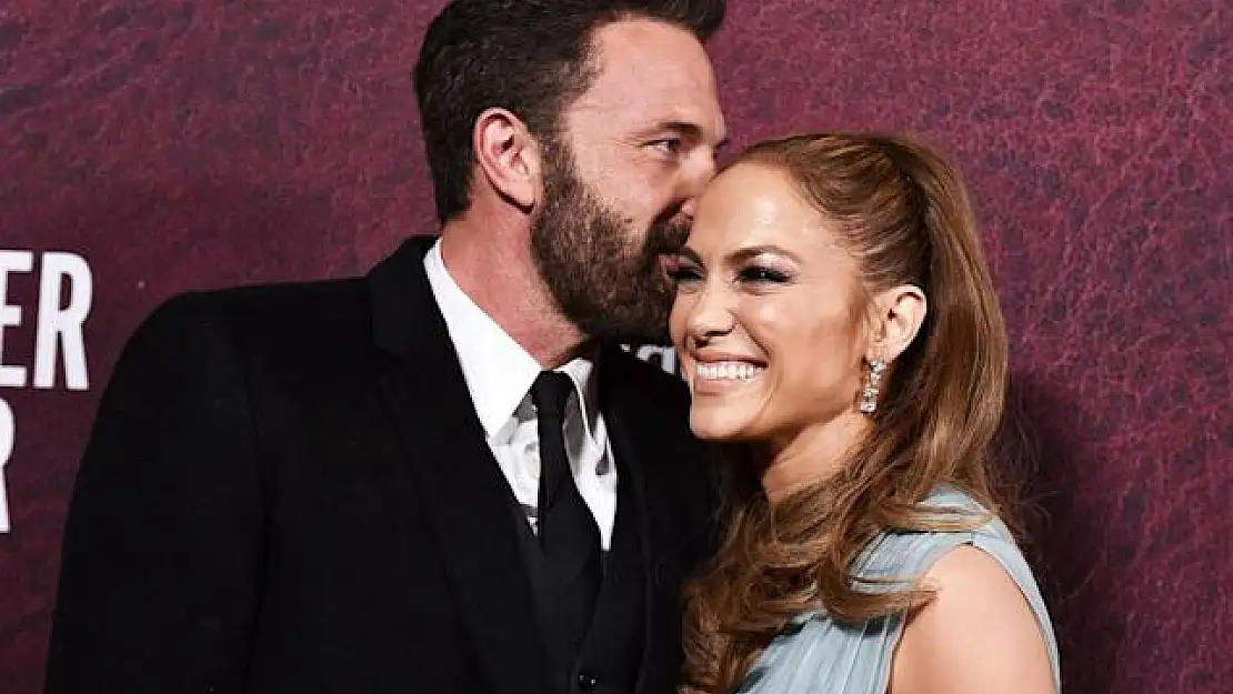 Jennifer Lopez ve Ben Affleck, sade nikah töreninden sonra dev bir parti planlıyor!