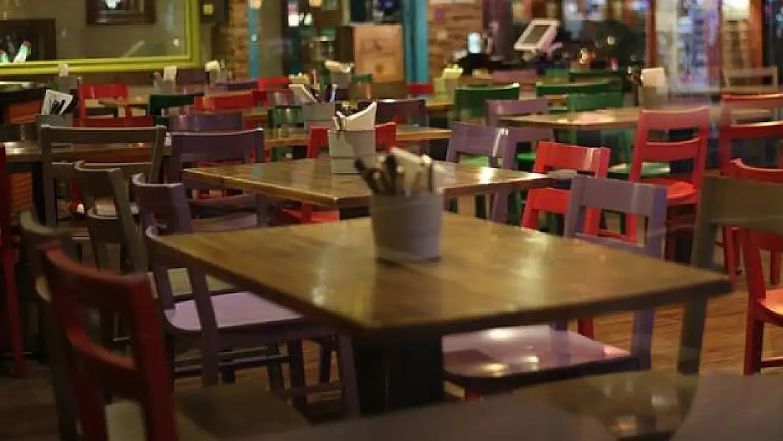 Kafe ve restoranlar açılıyor mu? 1 Haziran müjdesi! Hafta sonu yasağı için şartlı kaldırma..