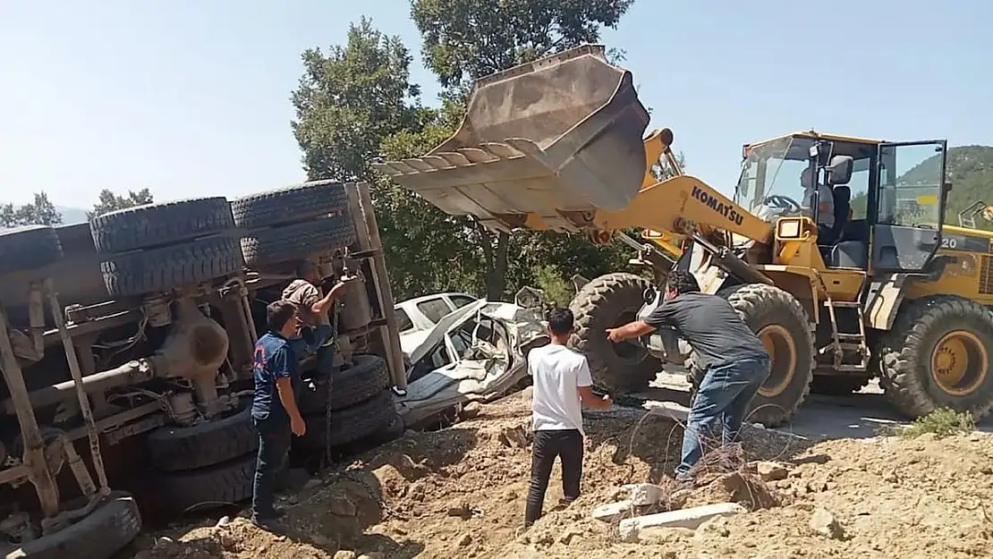 Kahramanmaraş'ta Mezarlıkta Feci Kaza: 4 Ölü, 20 Yaralı
