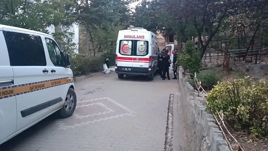 Kırıkkale'de Aldatma Cinayeti: Eşini Başka Bir Erkekle Yakaladığı Adamı Öldürdü