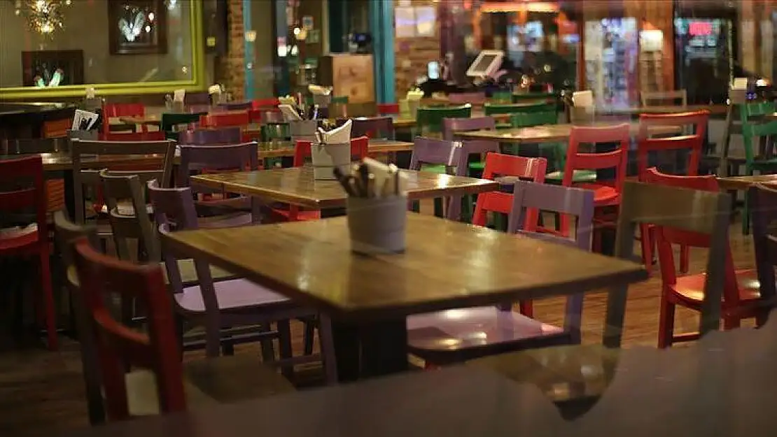 Lokanta, restoran ve kafeteryalar yine mi kapanacak? Vaka artışları ile yeni yasaklar tekrar gündemde