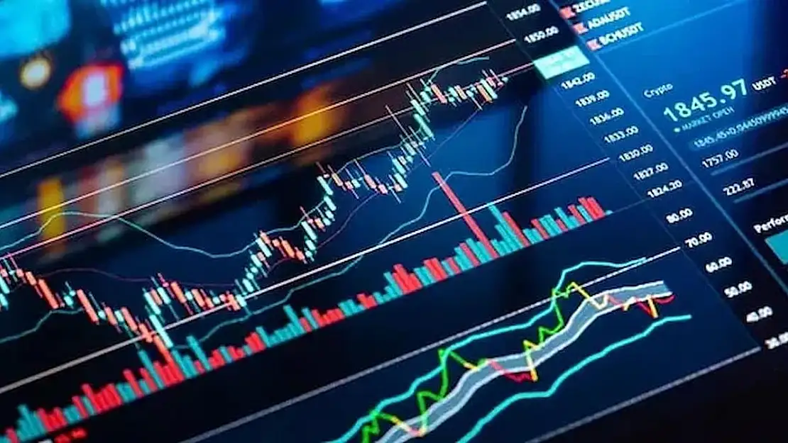 Londra Borsasında FTSE 100 Endeksi Düşüşte: Şirketlerin Kar Marjlarındaki Daralma Endişe Yaratıyor