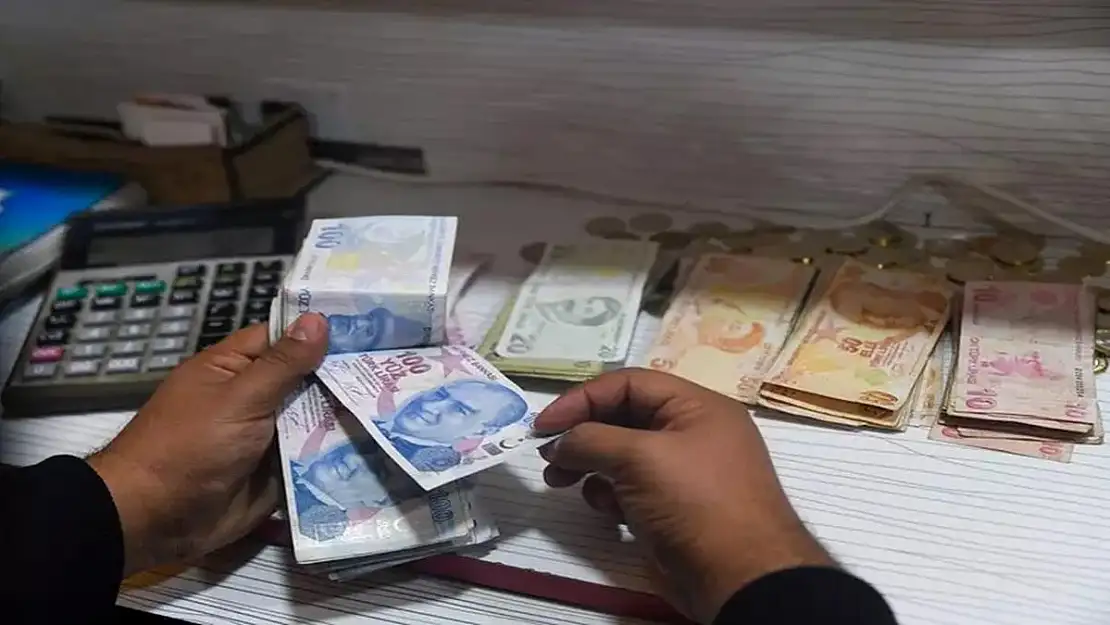 Memur- Sen Bakan Işıkhan ile görüştü: Seyyanen zam emeklilere de verilecek mi?