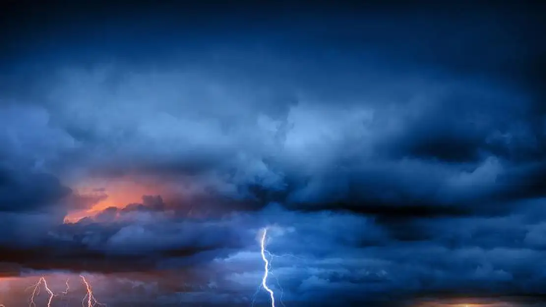 Meteoroloji çok sert uyardı! Kış tekrar kapıya dayandı! Kar, yağmur, fırtına..
