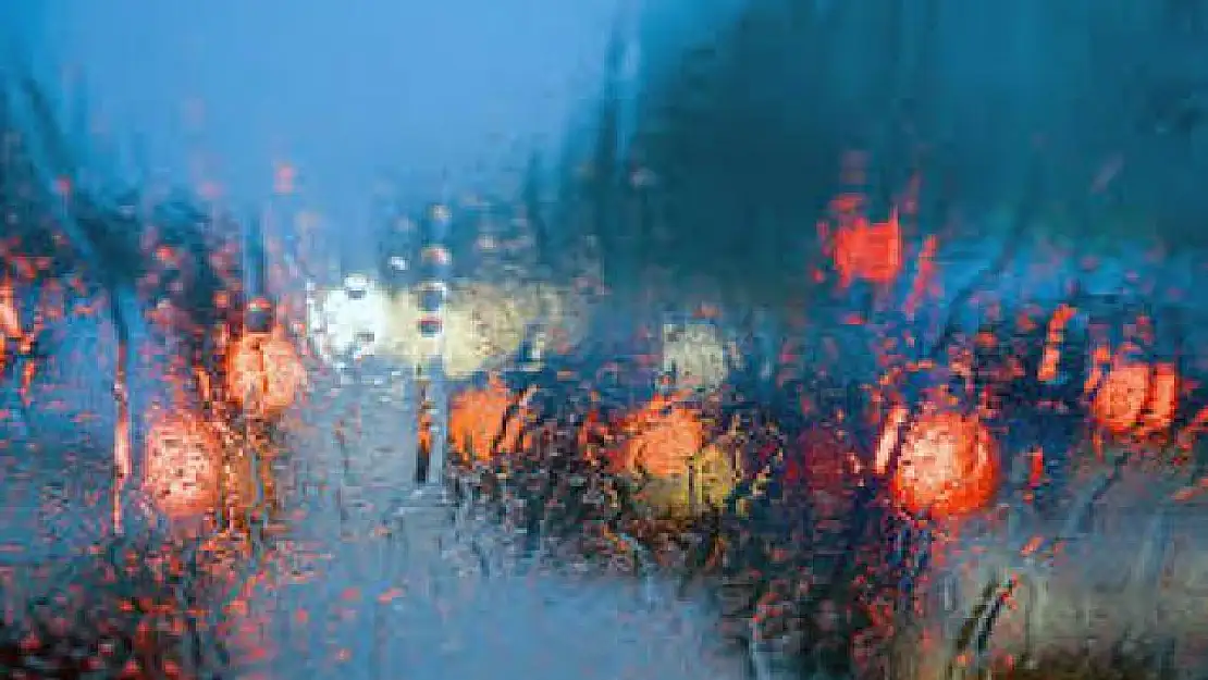 Meteoroloji o bölgelere için gök gürültülü sağanak yağış uyarısında bulundu!