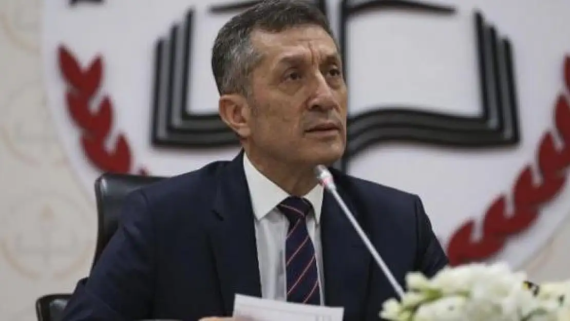 Milli Eğitim Bakanı Ziya Selçuk önemli formasyon açıklaması