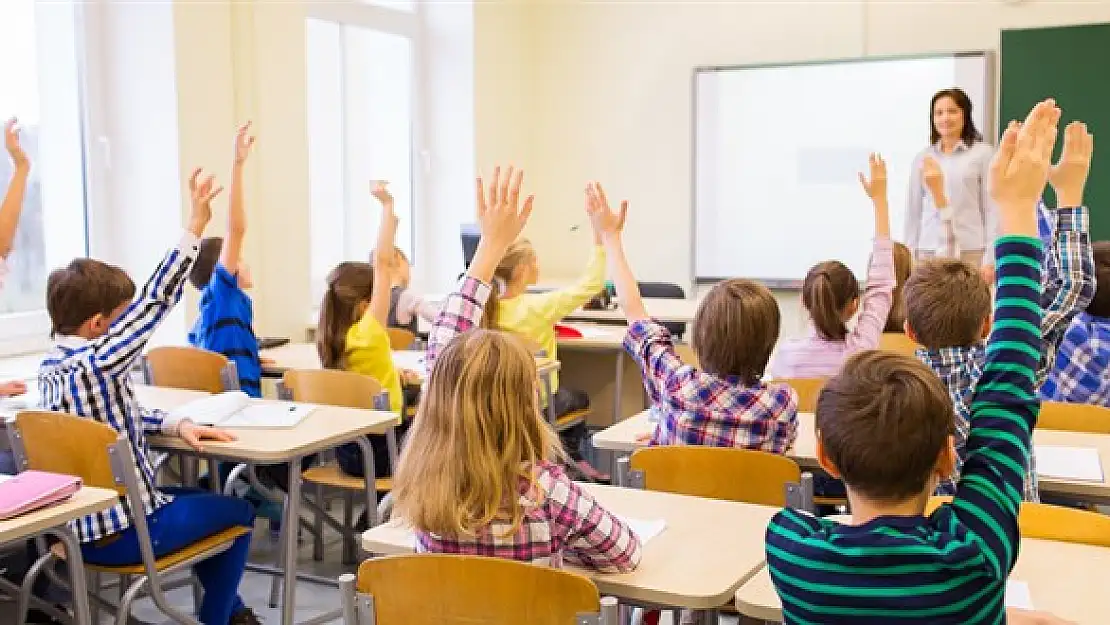 Milli Eğitim Bakanlığı'ndan bu sabah son dakika kararı: Artık bu yıl tamamen değişti! İlkokul, ortaokul ve liselerde geçerli