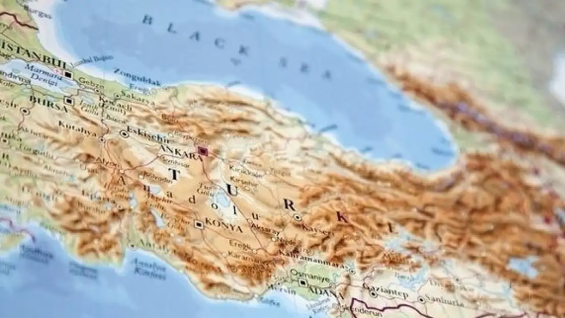Naci Görür altını çize çize uyardı: O bölgelere yük bindi! 3 bölge için deprem uyarısı