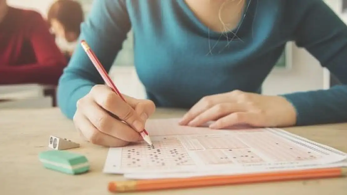 ÖSYM Tarafından Uygulanan 2018 KPSS DHBT Sınavı Tamamlandı