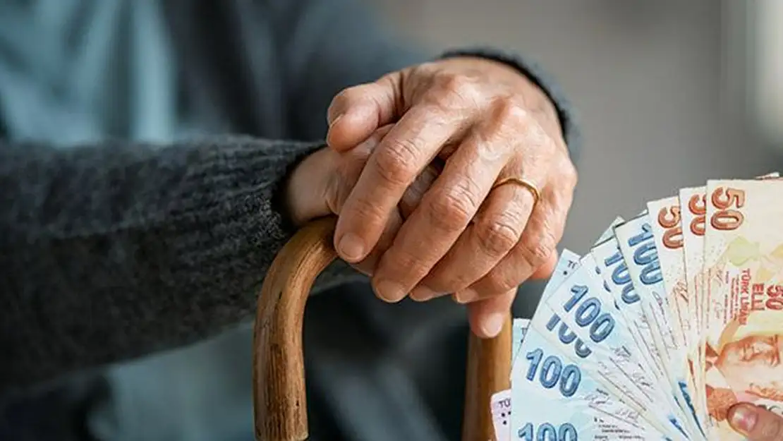 Özel bankadan güçlü çıkış: Emekliye 15000 TL promosyon, 1200 TL indirim tanımlanacak