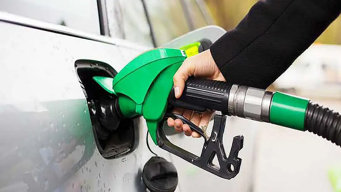 Petrol fiyatları çok sert yükseldi! Anında pompa fiyatlarına yansıyacak!