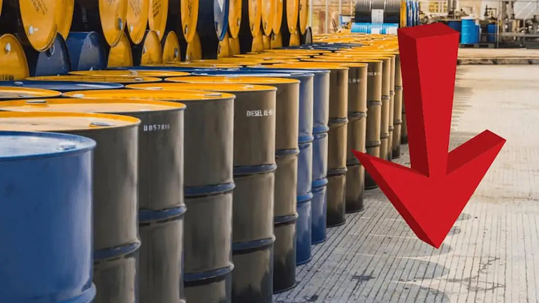 Petrol Fiyatlarındaki Yedi Haftalık Yükseliş Çin'in Zayıf Ekonomik Verileriyle Durduruldu