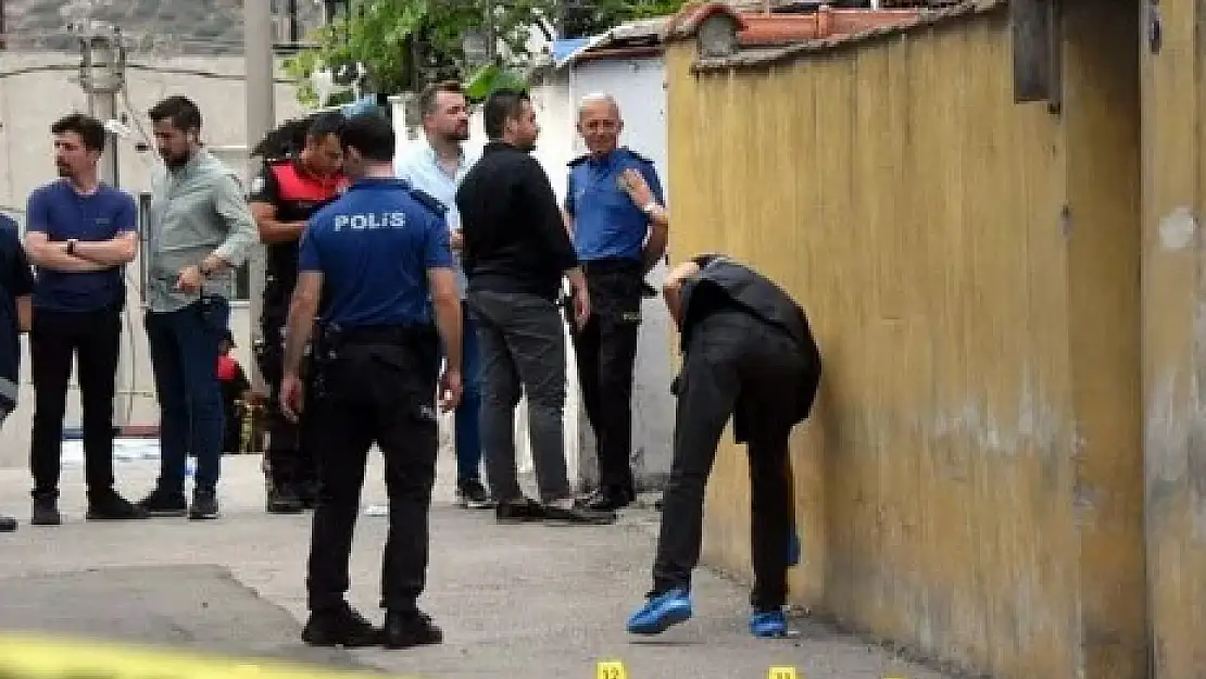 Resmen katliam yaptı: Sokak ortasında kurşun yağdırdı! Çok sayıda ölü var