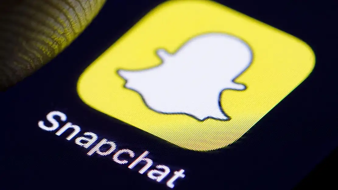 Selfie Çubuğu Tarih Oluyor! Snapchat 3 Bin 400 TL'ye Satışa Çıkardığı Ürünü Tanıttı!